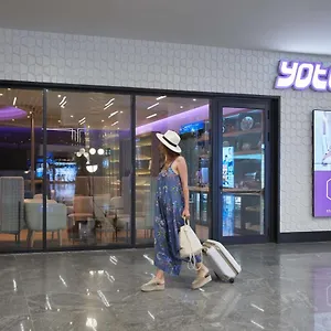 Yotelair Airport Otel