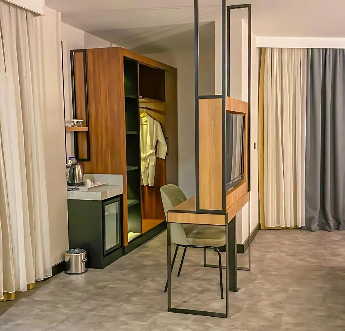 Best Western Plus Khan Hotel Antalya 4*,
